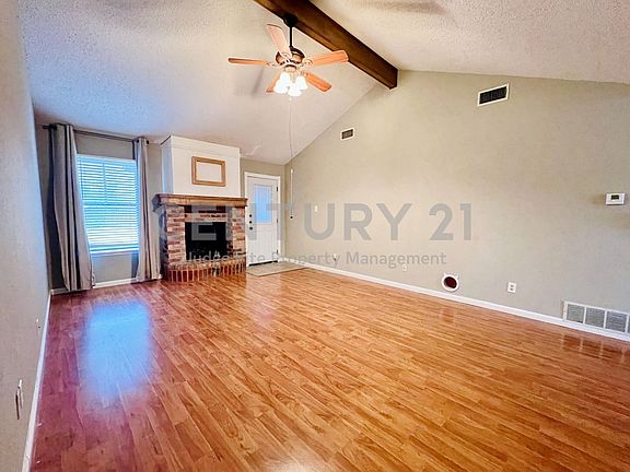3rd image of 6301 Hunters Glen Dr
