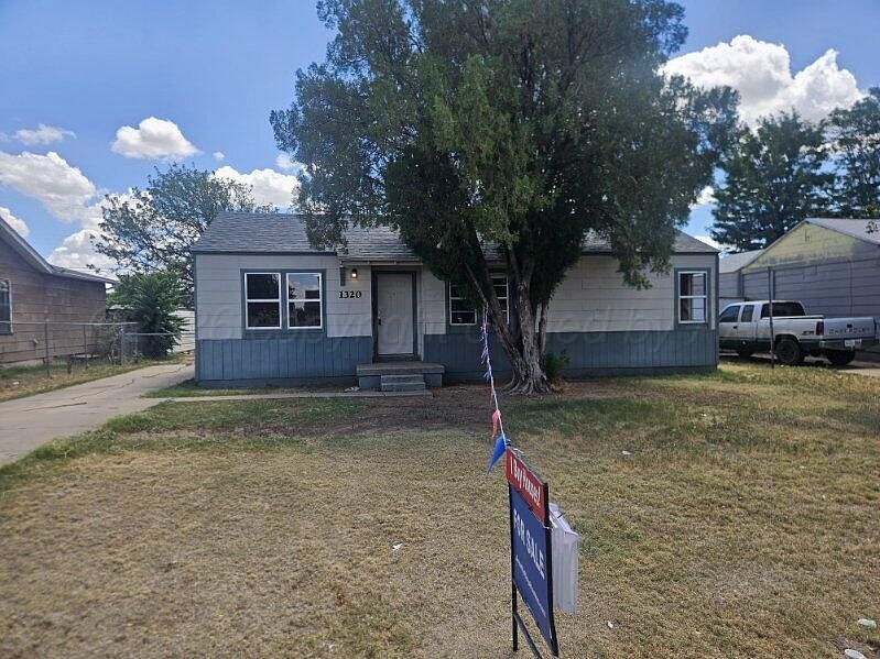 1st image of 1320 Columbine St