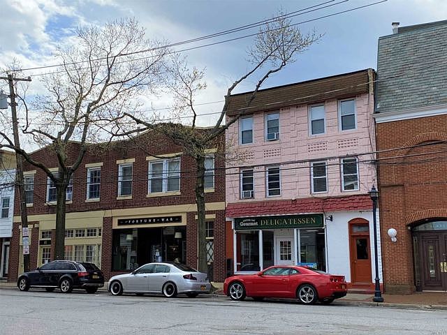 1st image of 65 Audrey Ave