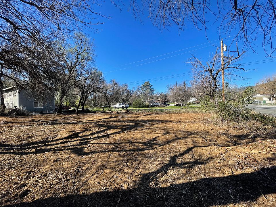 1st image of Sacramento St