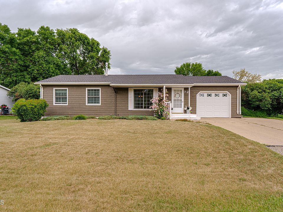 1st image of 72 Benteen Dr