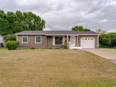 72 Benteen Dr, Bismarck, ND, 58504