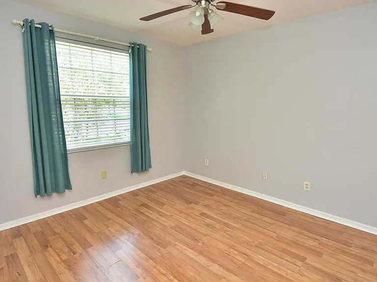 2093 SE Fern Park Dr — Photo 4