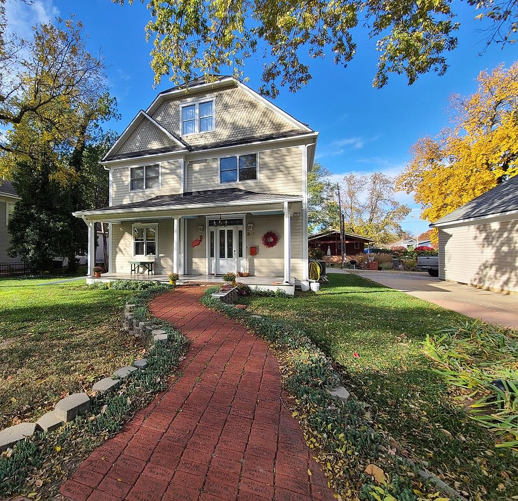 851 N Main St, KS 67456 Zillow