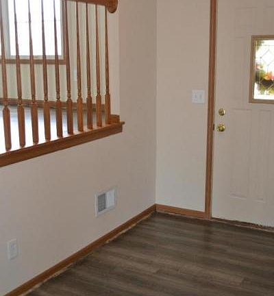4th image of 2685 Fernwood Ave