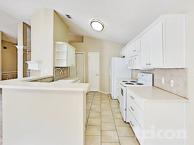 9036 Stillwater Trl — Photo 6
