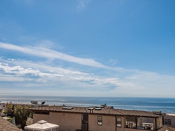 2nd image of 220 21st St #B