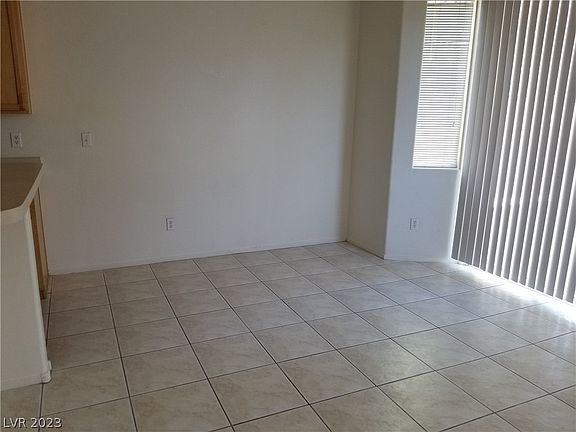 4th image of 9524 Parker Springs Ct