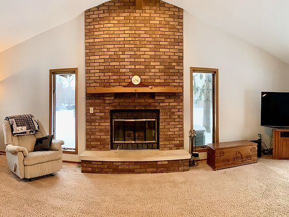 3rd image of 1171 Banbury Dr