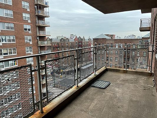 5th image of 590 Flatbush Ave APT 8M