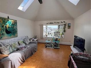 543 Laurel Hill Ave APT 3, Cranston, RI 02920