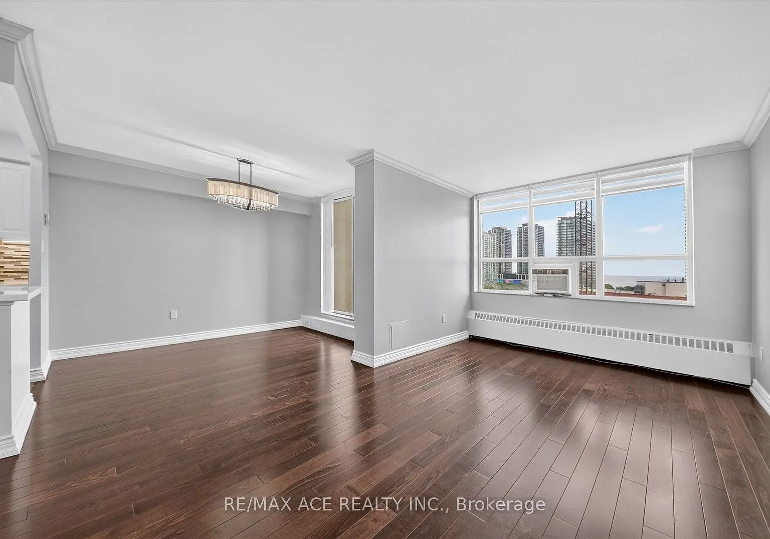 2 bed, $3,395 — Photo 4
