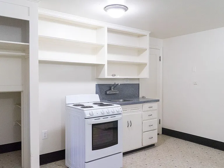 The Interurban Apartments — Photo 6