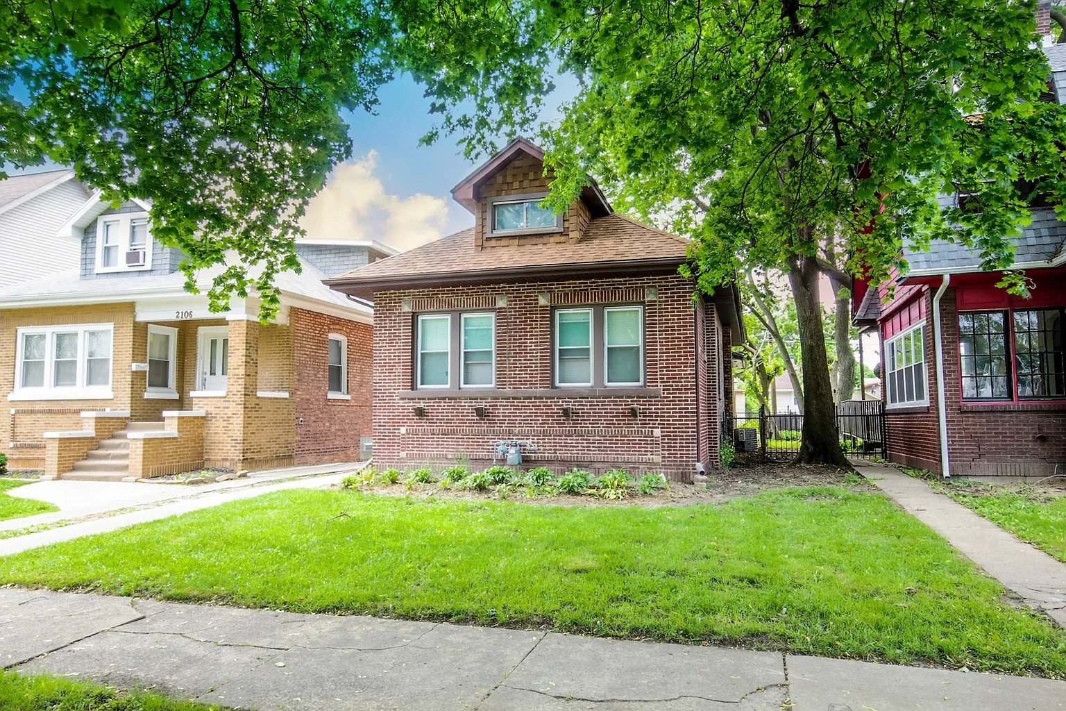 2104 S 6th Ave photo 1