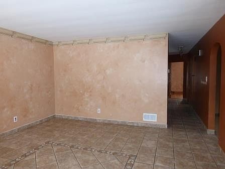 2nd image of 2137 Lincoln Ave