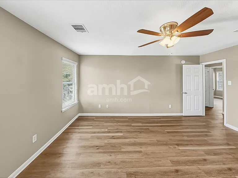 1711 Mickle Creek Dr — Photo 11