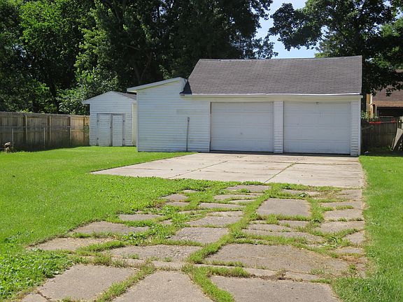 3rd image of 1439 Owen Ave