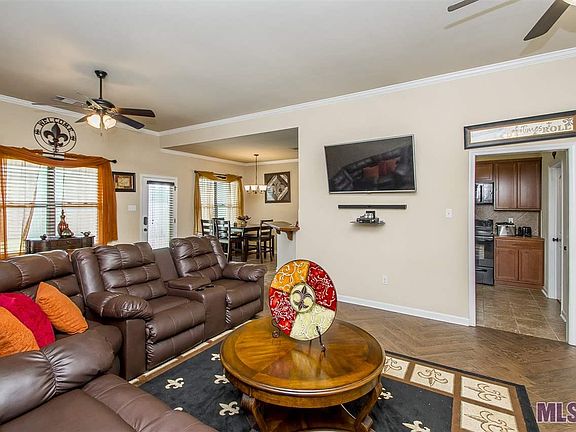 4th image of 23174 Apricot Dr