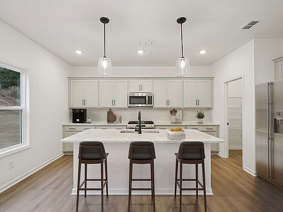 Eastlyn Crossing - Buckley Interior Image 1