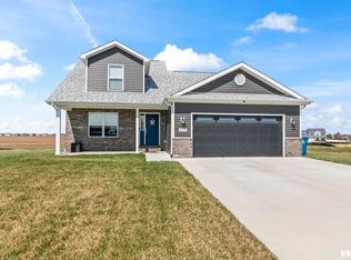 413 Hodges Ct, Chatham, IL 62629