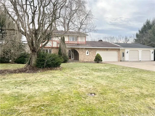 15317 Strader Rd, East Liverpool, OH 43920