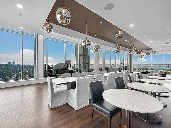 4th image of 450 Westview St #1305