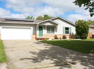 9189 Ascot Dr, Ypsilanti, MI