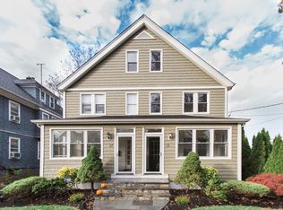 17 Walnut St, Summit, NJ 07901