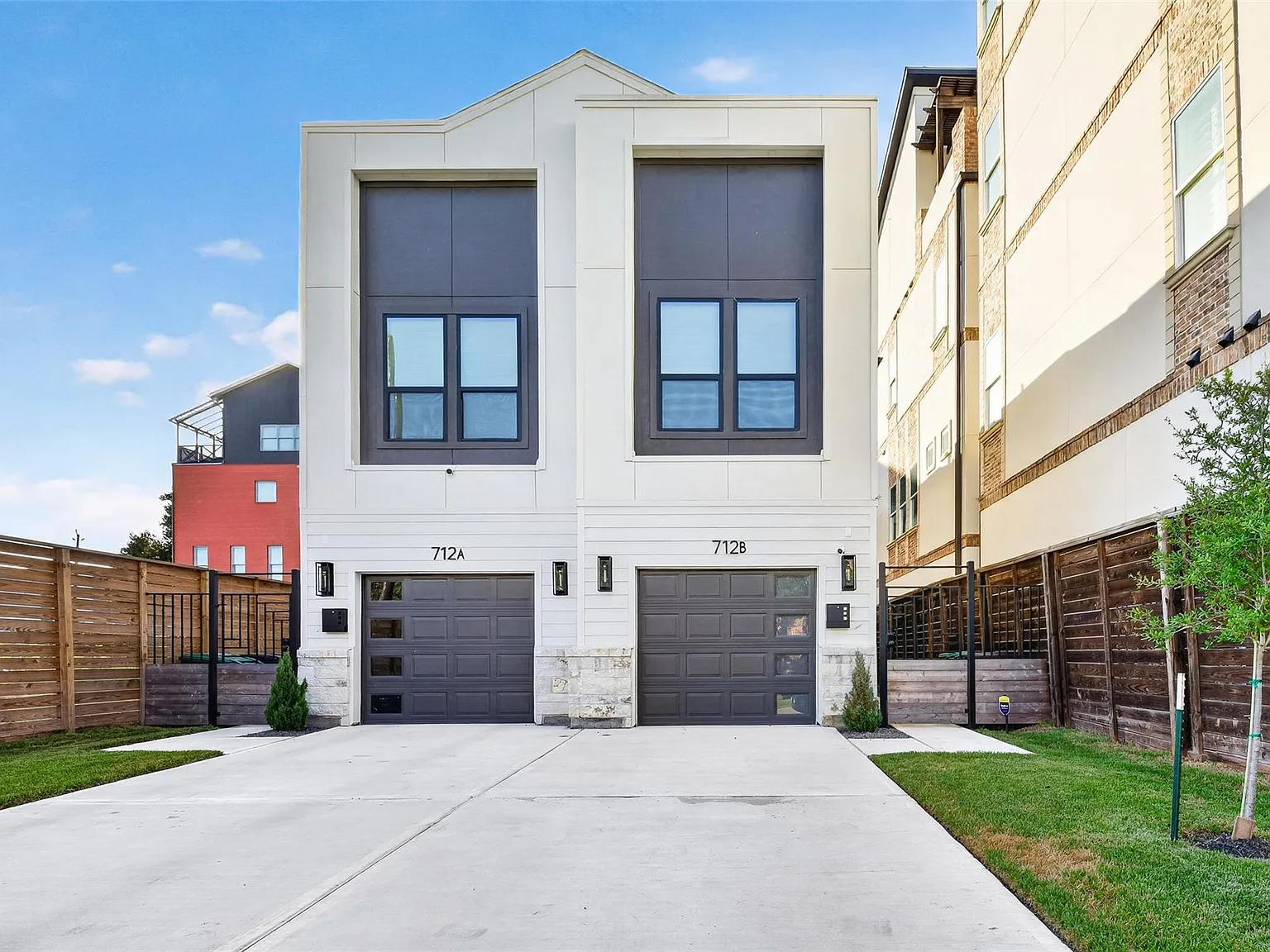 3 bed, 2.5 bath, 1926 sqft, $3,000 — Photo 2