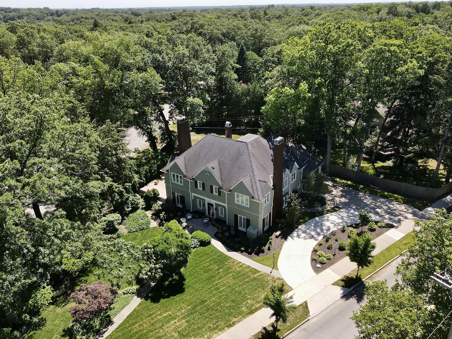 801 Plymouth Ave SE, East Grand Rapids, MI 49506 MLS 23019978 Zillow