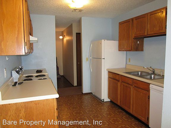 4th image of 2128 Memphis Dr