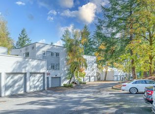 48 Eagle Crest Dr #2C-1, Lake Oswego, OR 97035