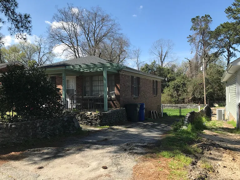 1011 S Kilbourne Rd — Photo 4