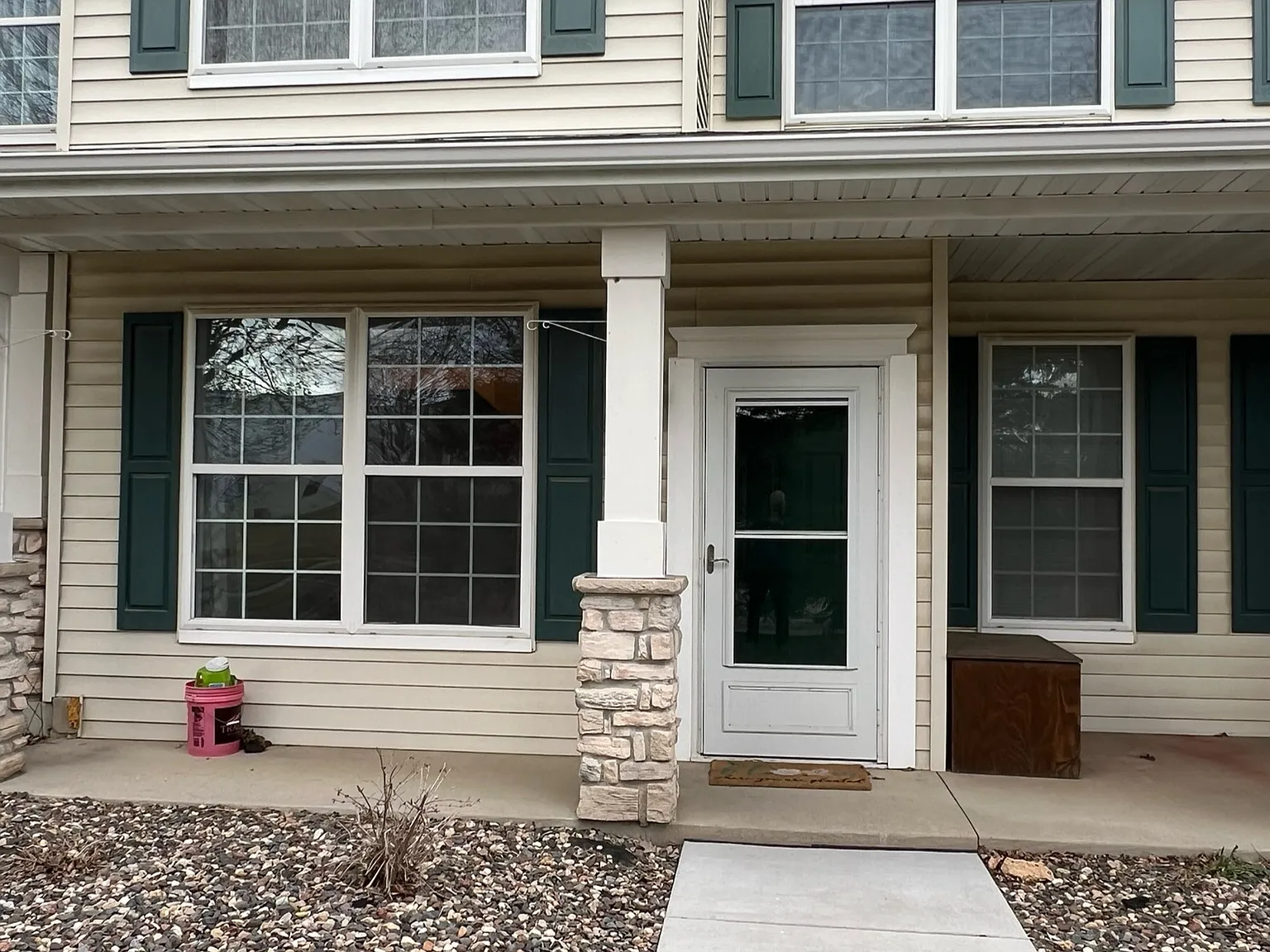 3 bed, 1520 sqft, $1,995 — Photo 2