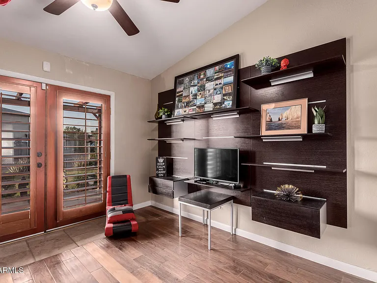 6863 E Phelps Rd — Photo 31
