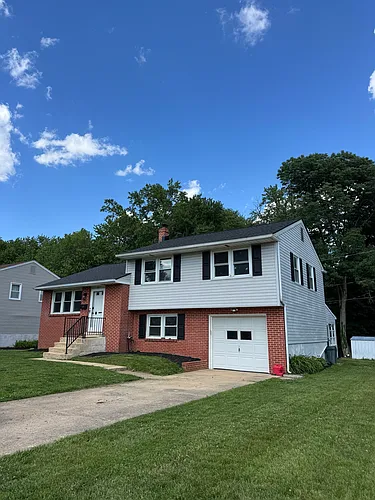 2817 E Oakland Dr Photo 1