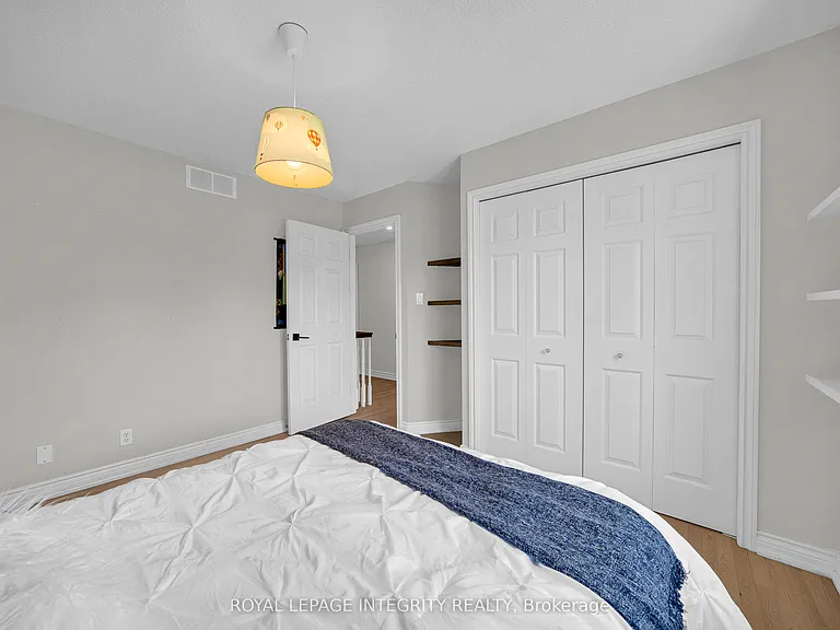 1218 Rideau Bend Cres — Photo 25