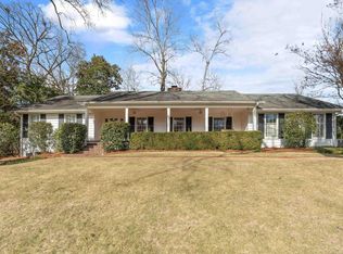 3748 Dunbarton Dr, Mountain Brook, AL 35223