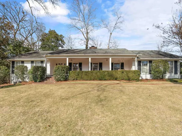3748 Dunbarton Dr, Mountain Brook, AL 35223