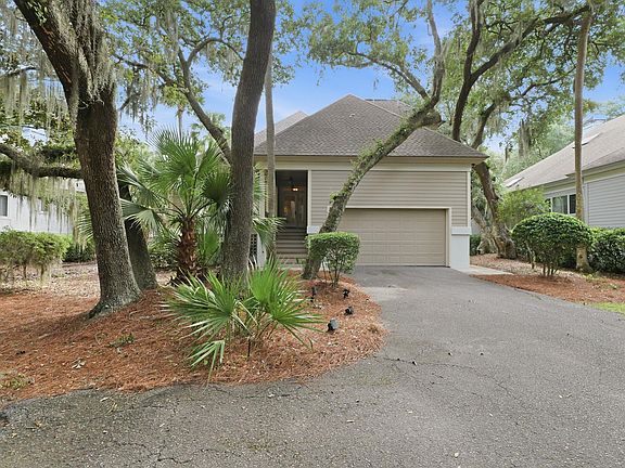 4th image of 3023 Hidden Oak Dr