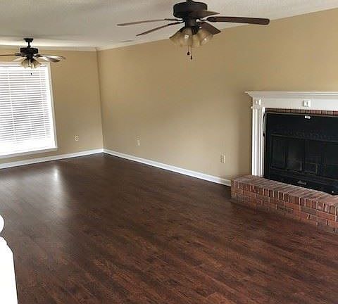 2nd image of 5895 Southridge Dr