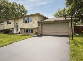 3854 Country Creek Way, Eagan, MN 55122