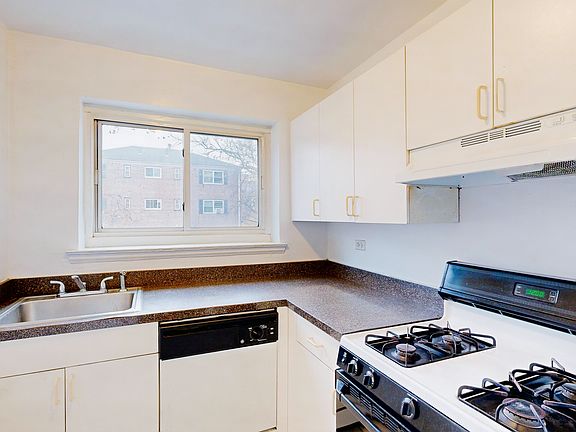 4th image of 111-19 66th Ave #2B