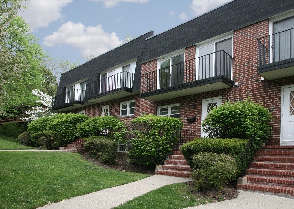 12 carriage way front