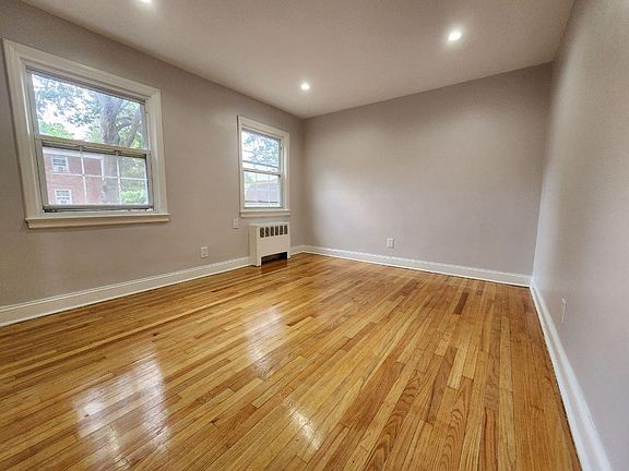 5th image of 63 Forest Hill Pkwy APT 2J