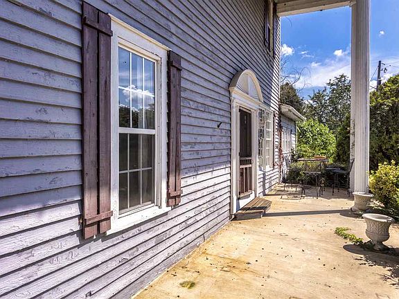 5th image of 112 Lakeview Cir