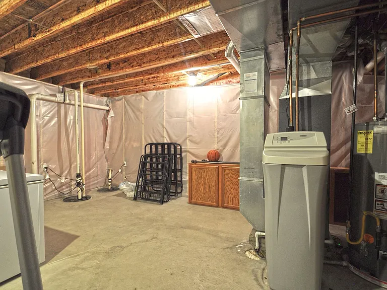 6021 Cottage Cir — Photo 35
