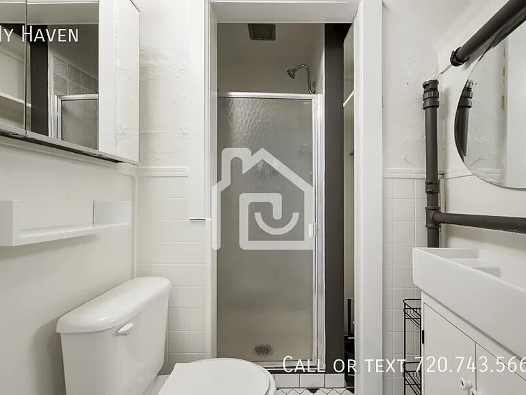 228 N Pearl St #1 — Photo 9