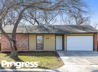 117 N Meadow St, Converse, TX 78109