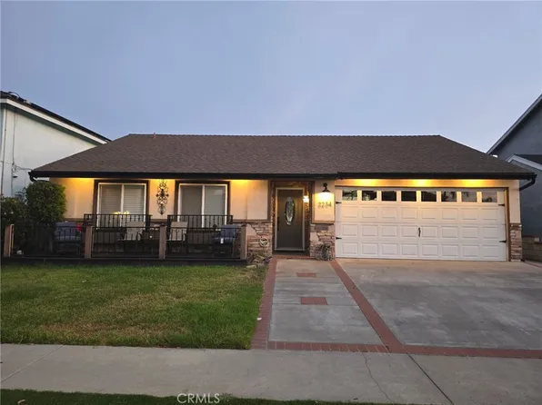 2234 W Flora St, Santa Ana, CA 92704